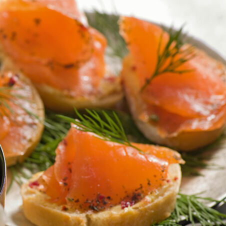 Canapés mit Graved Lachs Canapés mit Graved Lachs