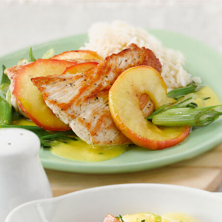 Currypute mit Äpfeln und Reis Currypute mit Äpfeln und Reis