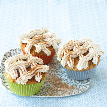 Linzer Cupcakes mit Zimthäubchen Linzer Cupcakes mit Zimthäubchen