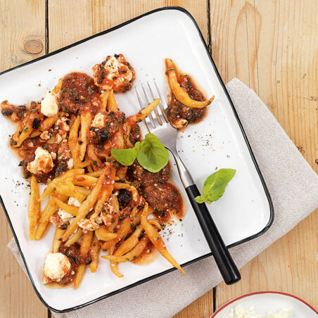 Schupfnudeln mit Tomatenschafskäse Schupfnudeln mit Tomatenschafskäse