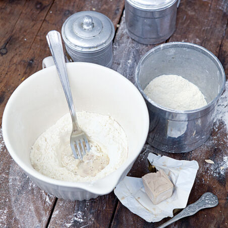 KÜRBIS-NUSS-GUGLHUPF KÜRBIS-NUSS-GUGLHUPF