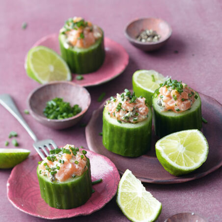 Lachstatar im Salatgurken-Cup Lachstatar im Salatgurken-Cup