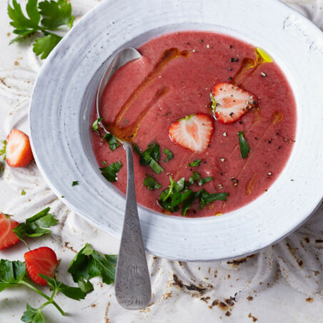 Gazpacho mit Erdbeeren Gazpacho mit Erdbeeren