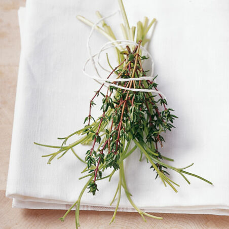 Kaninchen in Rieslingsauce mit Aprikosen-Krapfen Kaninchen in Rieslingsauce mit Aprikosen-Krapfen