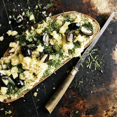 Hessenstulle mit Handkäs Hessenstulle mit Handkäs