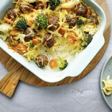 Spätzle mit Hackbällchen Spätzle mit Hackbällchen