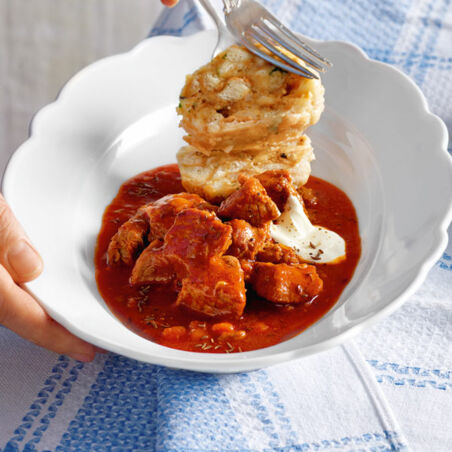 Malzbiergulasch mit Kümmel Malzbiergulasch mit Kümmel