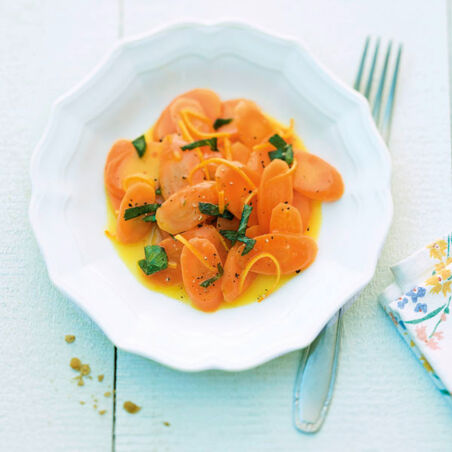 Orangenmöhren mit Minze Orangenmöhren mit Minze