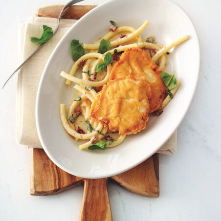 Kaninchenschnitzel im Parmesanmantel mit Makkaroni Kaninchenschnitzel im Parmesanmantel mit Makkaroni