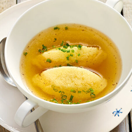 Grießnockerlsuppn Grießnockerlsuppn