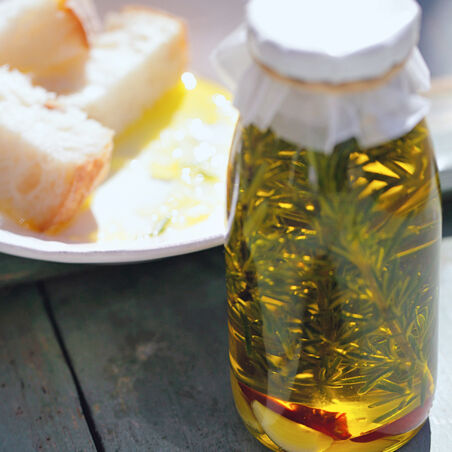 Rosmarin-Chili-Öl Rosmarin-Chili-Öl