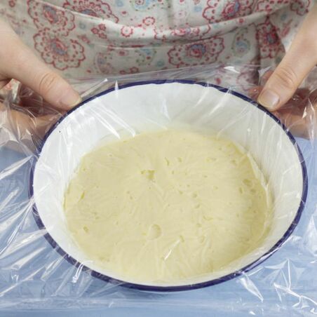 klassisches Buttercremetopping klassisches Buttercremetopping