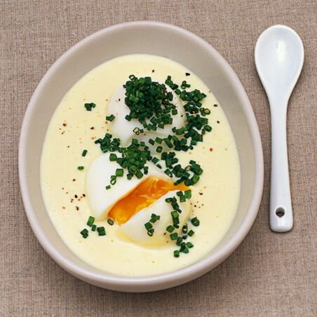 Wachsweiche Eier in Kräuter-Senf-Sauce Wachsweiche Eier in Kräuter-Senf-Sauce