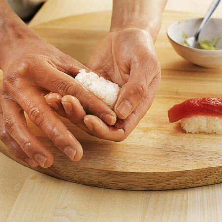 Nigiri mit Tunfisch Nigiri mit Tunfisch