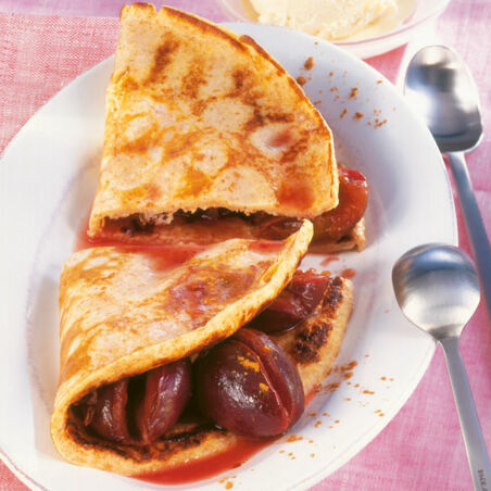 Pfannkuchen mit Zwetschgenkompott Pfannkuchen mit Zwetschgenkompott