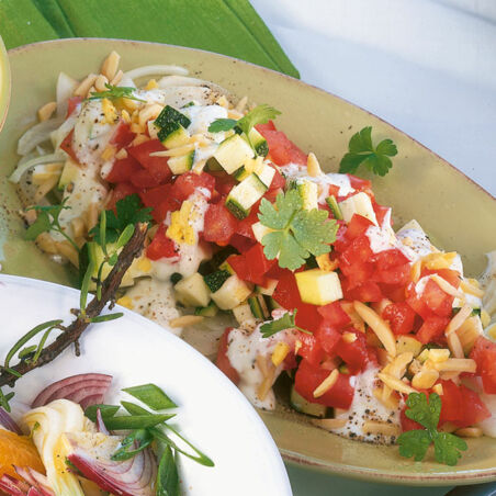 Gemüsesalat mit Joghurt Gemüsesalat mit Joghurt