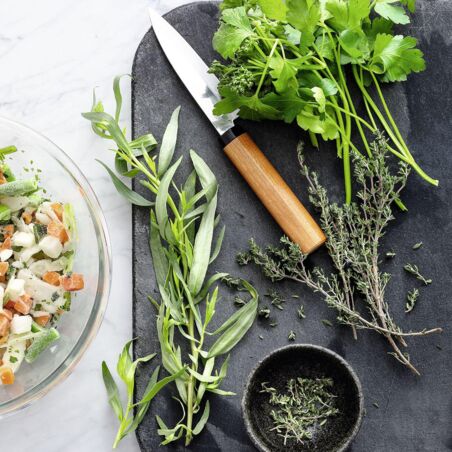 Omas Hühnersuppe mit Nudeln Omas Hühnersuppe mit Nudeln