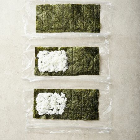 Onigirazu mit Avocado und Dillspinat Onigirazu mit Avocado und Dillspinat