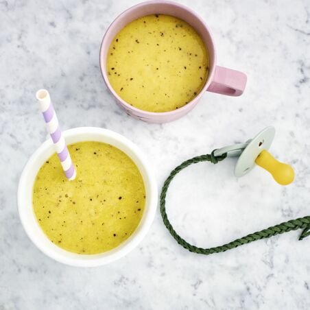 Vitamin-Shake mit Banane, Kiwi und Orange Vitamin-Shake mit Banane, Kiwi und Orange