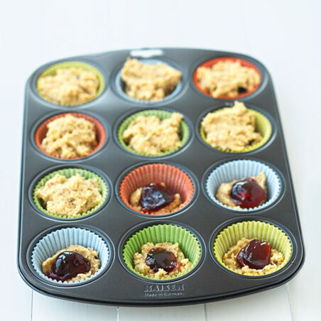 Linzer Cupcakes mit Zimthäubchen Linzer Cupcakes mit Zimthäubchen