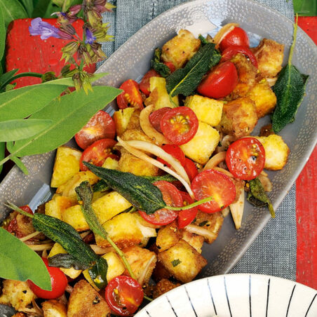 Salbei-Brot-Salat Salbei-Brot-Salat