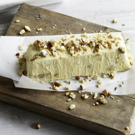 Vin-Santo-Cantuccini-Eiskuchen Vin-Santo-Cantuccini-Eiskuchen