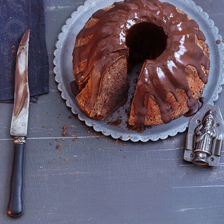 Gugelhupf mit Schokohefeteig Gugelhupf mit Schokohefeteig