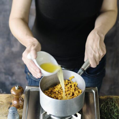 Ziegenkäse-Süßkartoffel-Thymian-Aufstrich Ziegenkäse-Süßkartoffel-Thymian-Aufstrich