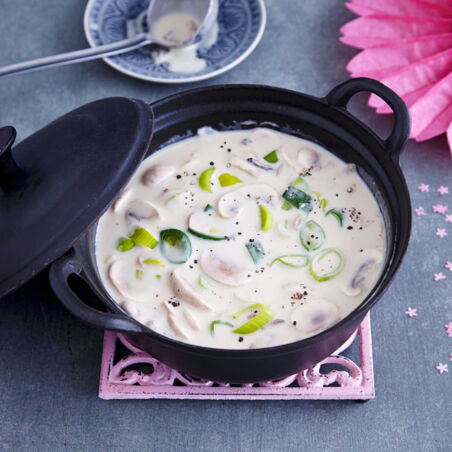 Vier-Käse-Suppe mit Pilzen Vier-Käse-Suppe mit Pilzen