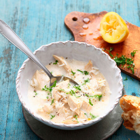 Griechische Zitronen-Hühnersuppe Griechische Zitronen-Hühnersuppe