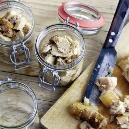 Eingemachtes Schweinefleisch Eingemachtes Schweinefleisch