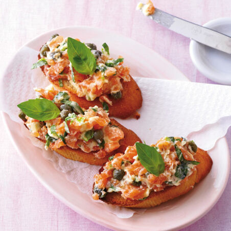 Crostini mit Lachscreme Crostini mit Lachscreme