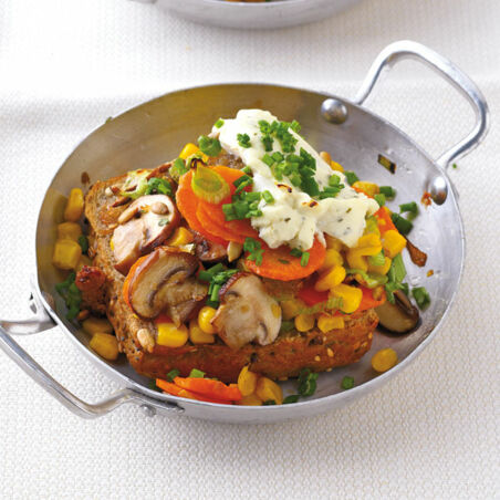 Gefüllte Brötchen mit Gemüse Gefüllte Brötchen mit Gemüse