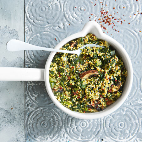 One-Pot-Hirse mit Spinat und Pilzen One-Pot-Hirse mit Spinat und Pilzen