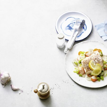 Kabeljau auf buntem Gemüse Kabeljau auf buntem Gemüse