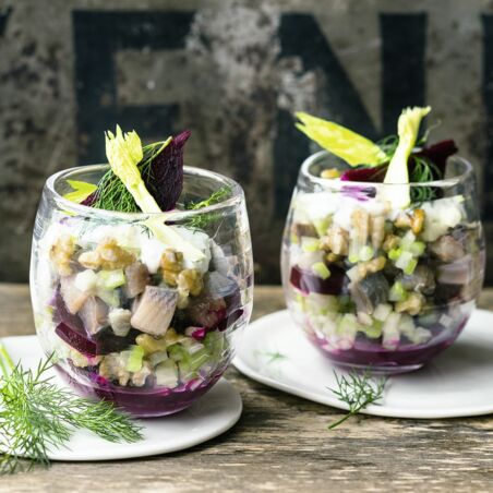 Mini-Matjes-Schichtsalat Mini-Matjes-Schichtsalat