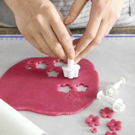 Arbeiten mit Marzipan Arbeiten mit Marzipan