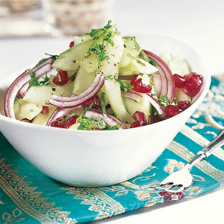 Gurkensalat mit Granatapfel Gurkensalat mit Granatapfel