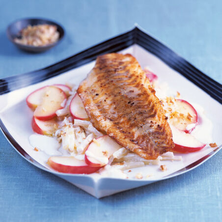 Gebratenes Barschfilet mit Apfelsellerie Gebratenes Barschfilet mit Apfelsellerie