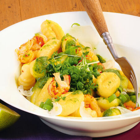 Gnocchi mit Koriander-Pesto und Flusskrebsen Gnocchi mit Koriander-Pesto und Flusskrebsen