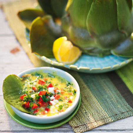 Artischocken mit Kräuter-Ei-Vinaigrette Artischocken mit Kräuter-Ei-Vinaigrette