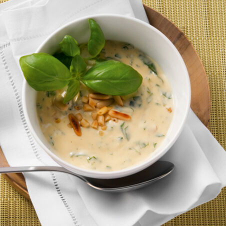 Basilikum-Pinienkern-Mayonnaise Basilikum-Pinienkern-Mayonnaise