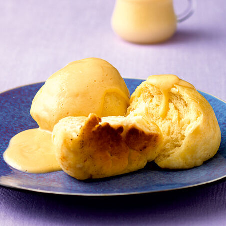 Dampfnudeln mit Mostschaumsauce Dampfnudeln mit Mostschaumsauce