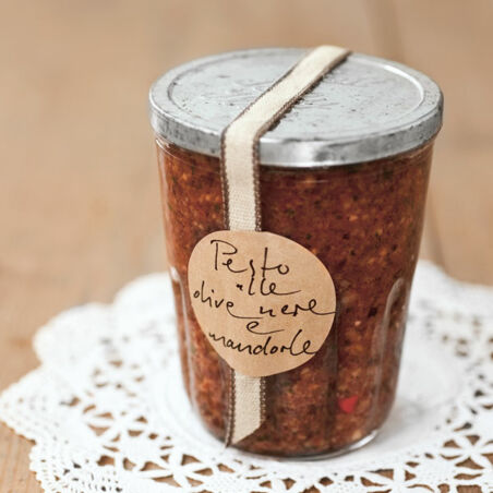 Pesto von Kalamata-Oliven Pesto von Kalamata-Oliven