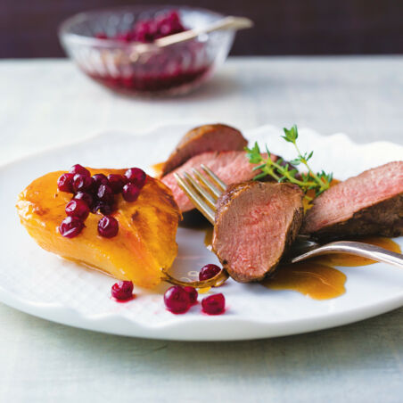 Rehrücken mit karamellisierten Birnen Rehrücken mit karamellisierten Birnen