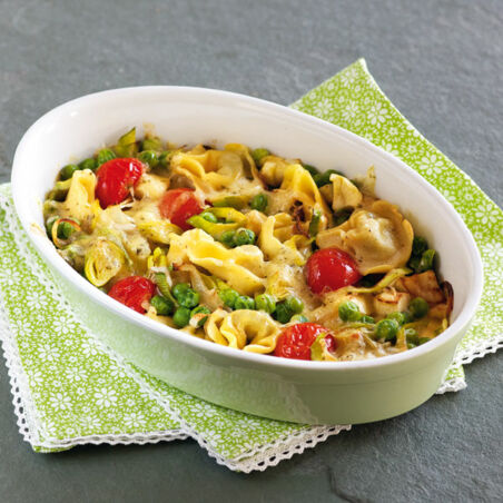 Tortellini-Gratin mit Gemüse Tortellini-Gratin mit Gemüse