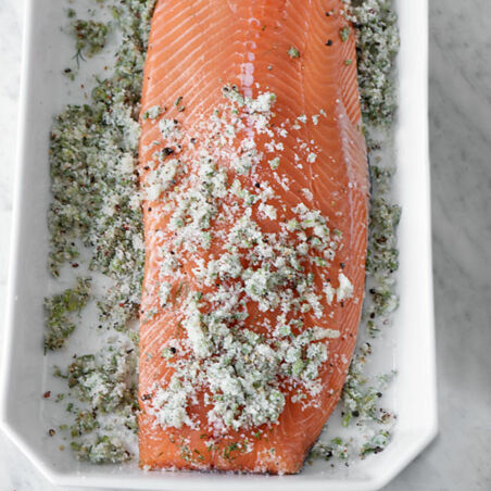 Gebeizter Pfefferlachs mit frischem Dill Gebeizter Pfefferlachs mit frischem Dill