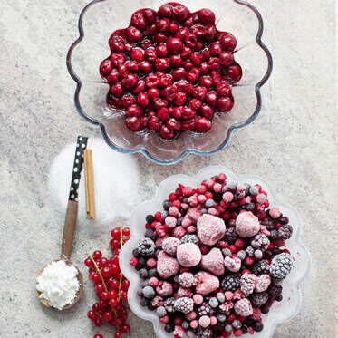 Rote Grütze mit Sauerkirschen Rote Grütze mit Sauerkirschen