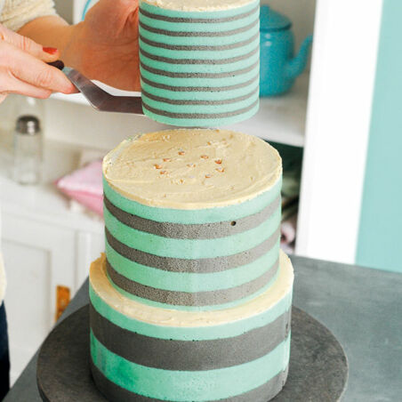 Hochzeitstorte im Ringellook Hochzeitstorte im Ringellook