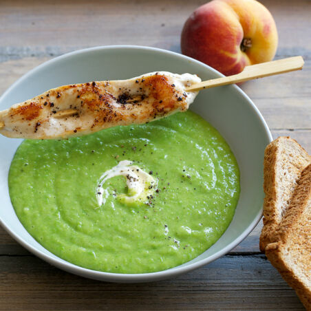Erbsensuppe mit Hähnchenbrust Erbsensuppe mit Hähnchenbrust